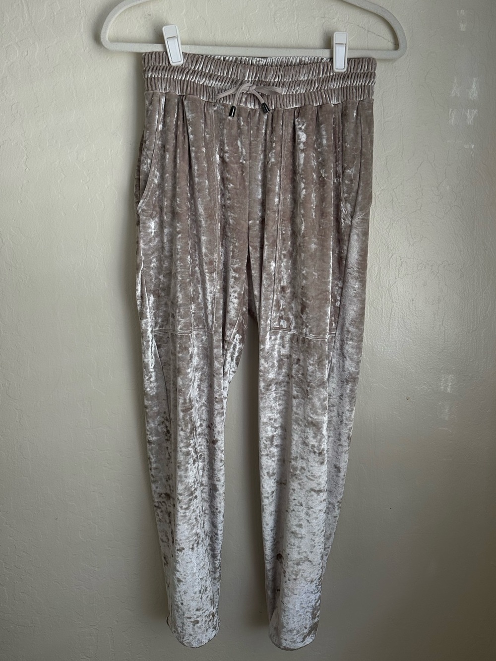 Heroine Sport Crushed Velvet Joggers